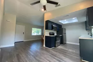 206 St Petersburg Dr E, Oldsmar, FL 34677 - Photo 5