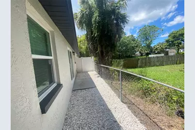 206 Saint Petersburg Drive E, Oldsmar, FL 34677 - Photo 9