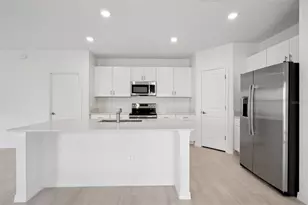 10103 Blazing Saddles Dr, Wesley Chapel, FL 33545 - Photo 11