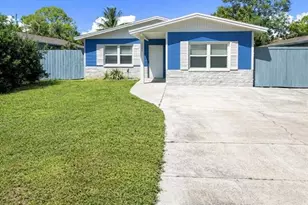 1735 Michigan Ave NE, Saint Petersburg, FL 33703 - Photo 3