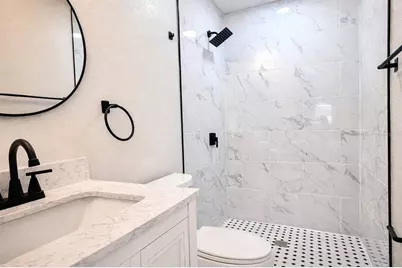 1735 Michigan Avenue NE, Saint Petersburg, FL 33703 - Photo 13