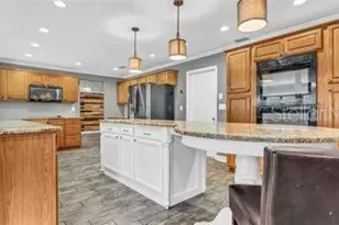 173 Foxcroft Dr E, Palm Harbor, FL 34683 - Photo 21