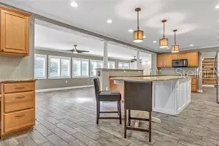 173 Foxcroft Dr E, Palm Harbor, FL 34683 - Photo 19