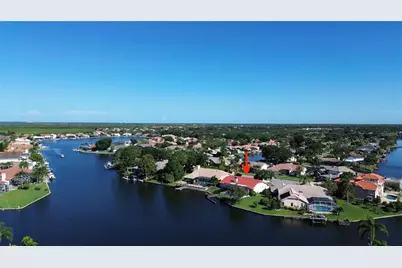4804 Longwater Way, Tampa, FL 33615 - Photo 3