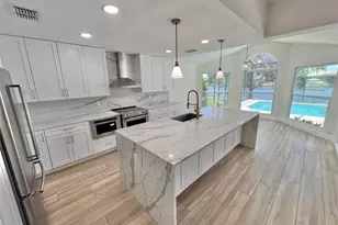 4804 Longwater Way, Tampa, FL 33615 - Photo 13