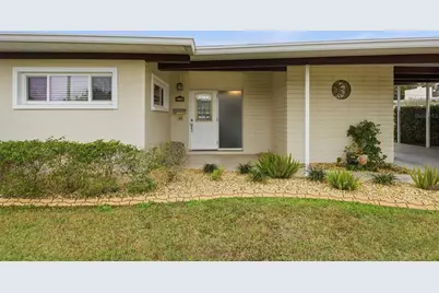 6134 Hampton Drive N, Saint Petersburg, FL 33710 - Photo 3