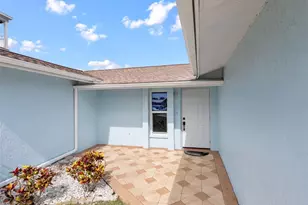 13437 Lisa Dr, Hudson, FL 34667 - Photo 5
