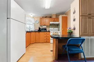 8013 Eastern Cir Dr, Brooksville, FL 34613 - Photo 7