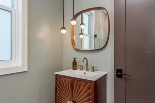 927 6th St N, Saint Petersburg, FL 33701 - Photo 19