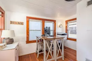 927 6th St N, Saint Petersburg, FL 33701 - Photo 39