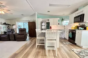 7106 Americana Dr NE, Saint Petersburg, FL 33702 - Photo 3