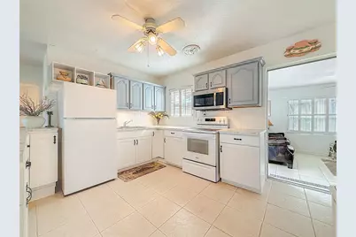 1433 Durling Drive S, South Pasadena, FL 33707 - Photo 13