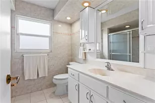 2656 Clubhouse Dr S, Clearwater, FL 33761 - Photo 21