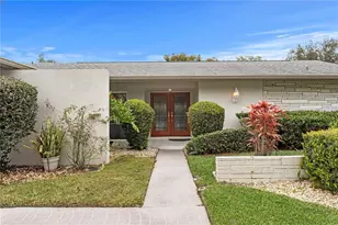 2656 Clubhouse Dr S, Clearwater, FL 33761 - Photo 3