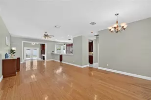 1726 Loriana St, Brandon, FL 33511 - Photo 9