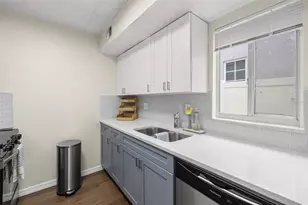 3206 W Azeele St, Tampa, FL 33609 - Photo 5