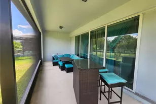 36851 Highland Mdws Ct, Zephyrhills, FL 33542 - Photo 27