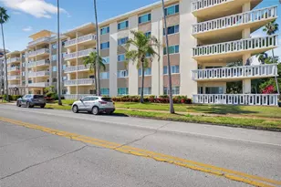1200 N Shore Dr NE, Saint Petersburg, FL 33701 - Photo 59