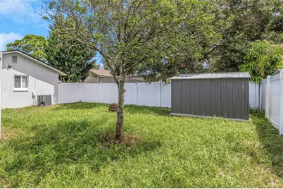 6842 62nd Avenue N, Pinellas Park, FL 33781 - Photo 5