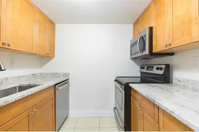 5221 S Bayshore Boulevard #10, Tampa, FL 33611 - Photo 11