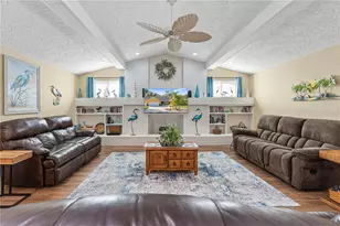 1905 Country Club Ct, Plant City, FL 33566 - Photo 11