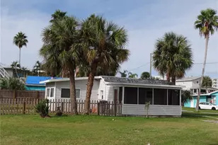 13360 Boca Ciega Ave, Madeira Beach, FL 33708 - Photo 7