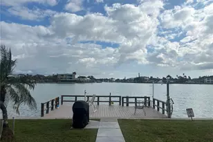 129 104th Ave, Treasure Island, FL 33706 - Photo 7