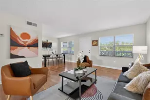 5080 Locust St NE, Saint Petersburg, FL 33703 - Photo 7