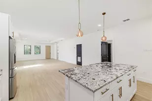 7907 N Greenwood Ave, Tampa, FL 33604 - Photo 9