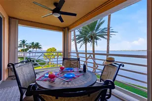 4991 Bacopa Ln S, Saint Petersburg, FL 33715 - Photo 3