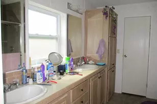 38422 Stafford Dr, Zephyrhills, FL 33540 - Photo 23