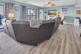 200 120th Ave W, Treasure Island, FL 33706 - Photo 5