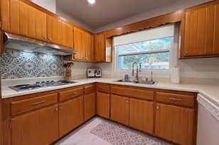 1331 Dorothy Dr, Clearwater, FL 33764 - Photo 15