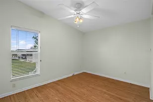 37635 Gill Ave, Zephyrhills, FL 33541 - Photo 25