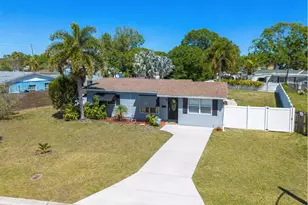 1541 68th Ave N, Saint Petersburg, FL 33702 - Photo 1