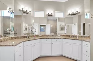 6682 41st St Cir E, Sarasota, FL 34243 - Photo 25