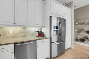 6682 41st St Cir E, Sarasota, FL 34243 - Photo 21