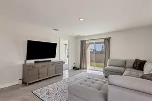 6220 Distant Haze Pl, Palmetto, FL 34221 - Photo 7