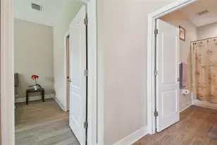 2566 Lk Mnr Dr, Land O Lakes, FL 34639 - Photo 29