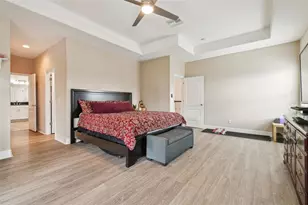 2566 Lk Mnr Dr, Land O Lakes, FL 34639 - Photo 39