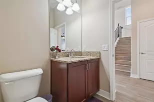 2566 Lk Mnr Dr, Land O Lakes, FL 34639 - Photo 17