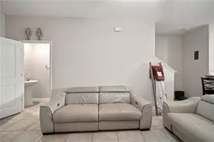 7621 Ginger Lily Ct, Tampa, FL 33619 - Photo 11