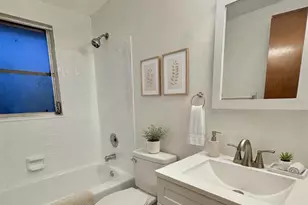 1008 Duquesne Rd, Venice, FL 34293 - Photo 5