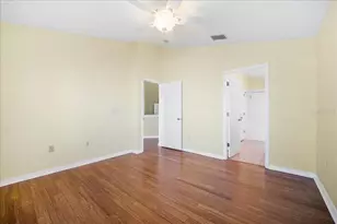 564 52nd Ave N, Saint Petersburg, FL 33703 - Photo 19