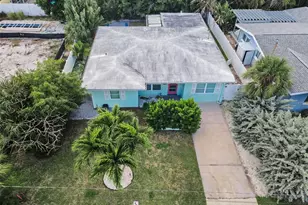 15812 3rd St E, Redington Beach, FL 33708 - Photo 7