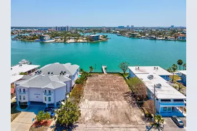 141 104th Avenue, Treasure Island, FL 33706 - Photo 1