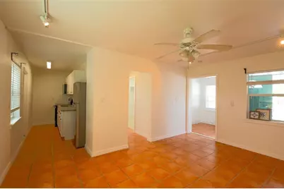 115 145th Avenue E #5, Madeira Beach, FL 33708 - Photo 5