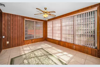 2122 W Erna Drive, Tampa, FL 33603 - Photo 23