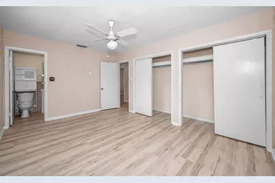 2122 W Erna Drive, Tampa, FL 33603 - Photo 27