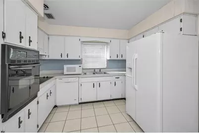 2122 W Erna Drive, Tampa, FL 33603 - Photo 15